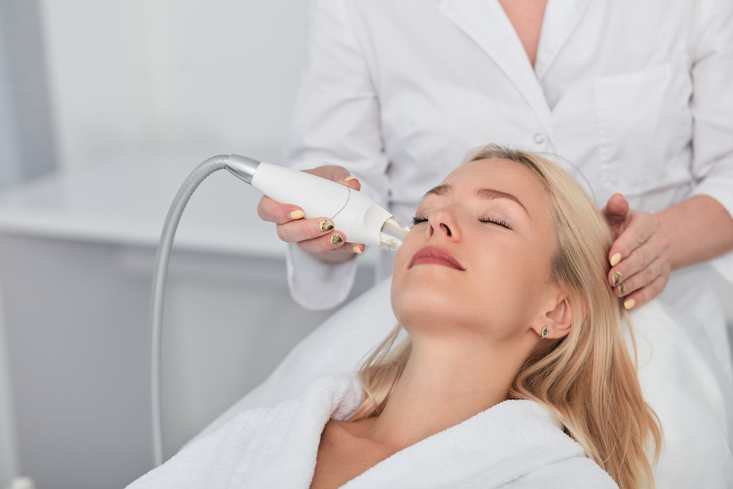 Какие косметологические процедуры подойдут для лета Какие косметологические процедуры подойдут для лета