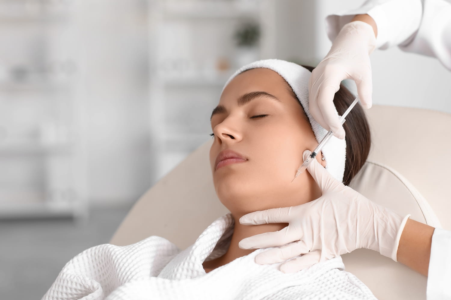 Как добиться качественного и стойкого результата после введения филлеров?